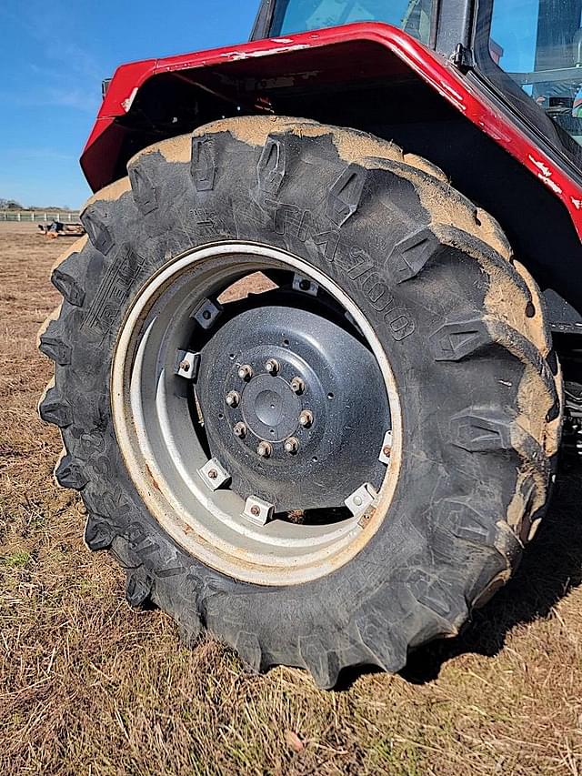 Image of Case IH 5130 equipment image 4