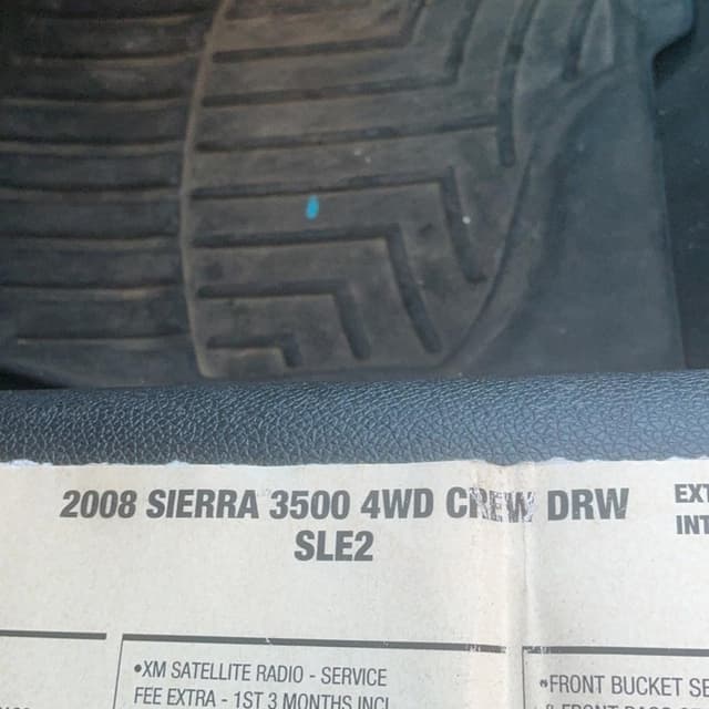 Image of GMC 3500HD equipment image 2