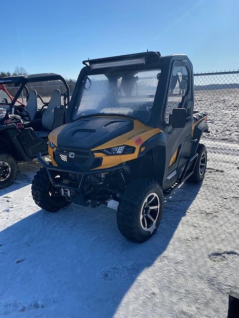 Image of Cub Cadet Challenger 750 Image 0