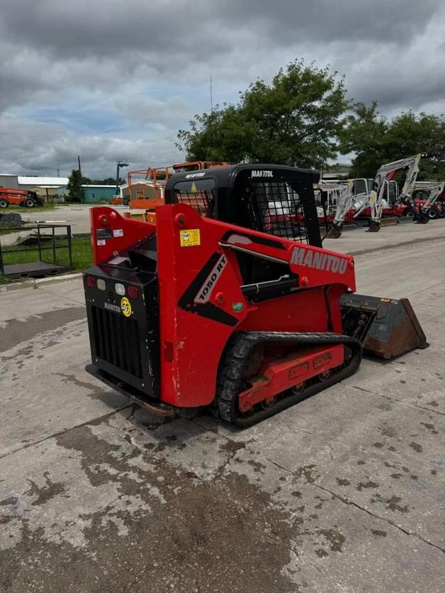 Image of Manitou 1050RT equipment image 4