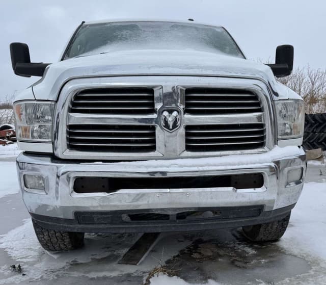 Image of Dodge Ram 2500 equipment image 4