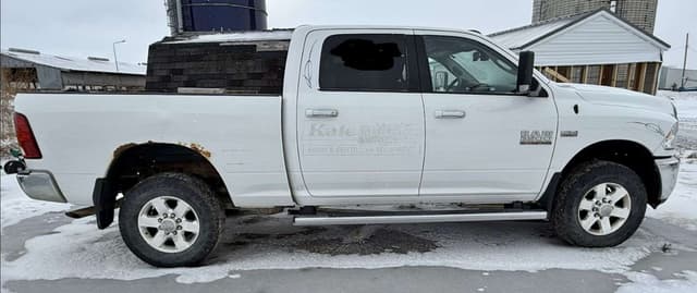 Image of Dodge Ram 2500 equipment image 2
