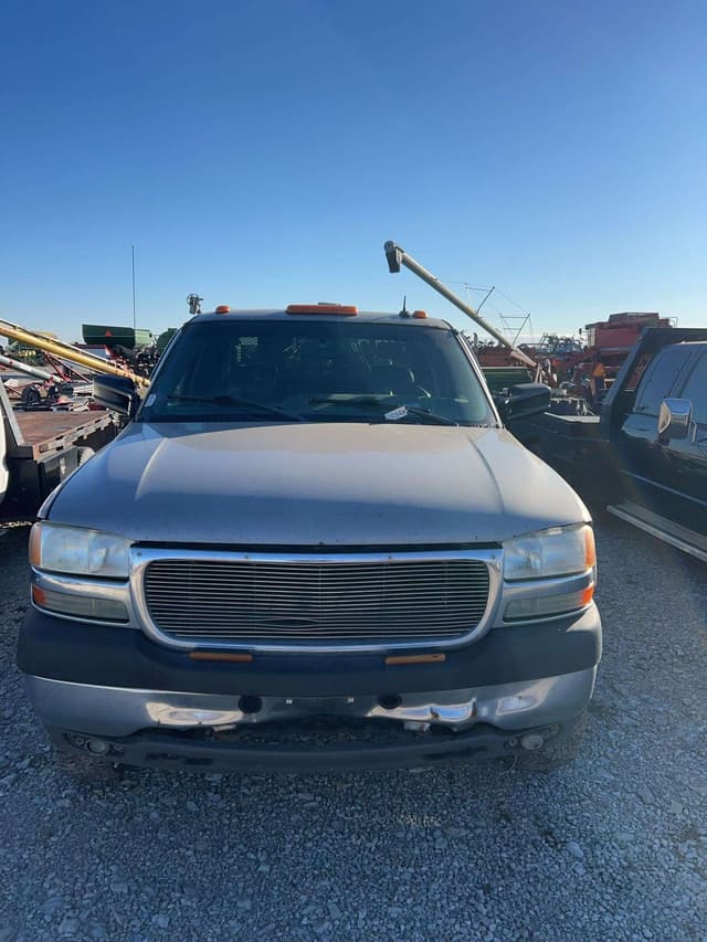 Image of GMC 3500 equipment image 1