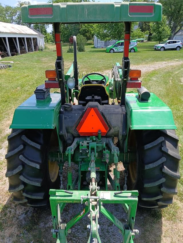 Image of John Deere 5075E equipment image 4