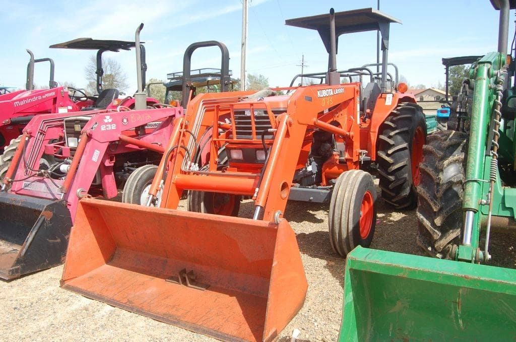 Image of Kubota M5400 Primary image