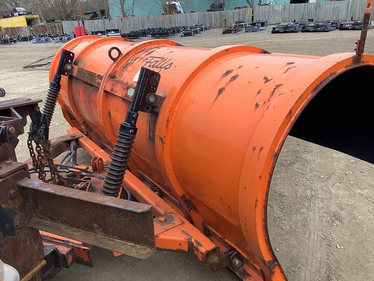 Main image Mack GU 23