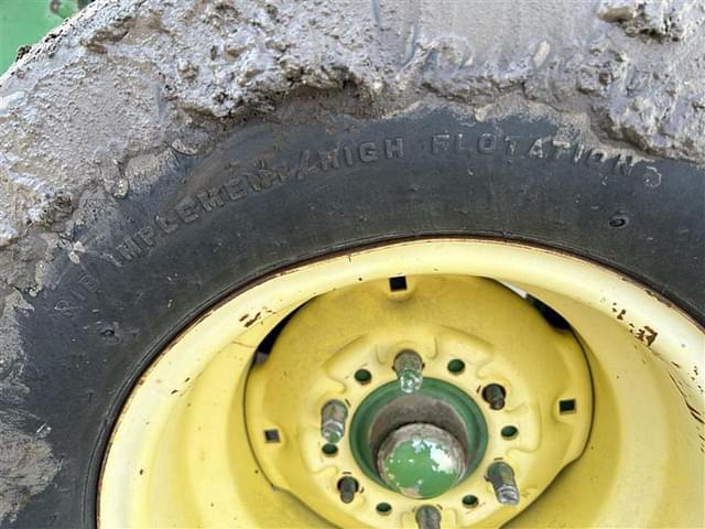 Image of John Deere 566 equipment image 4