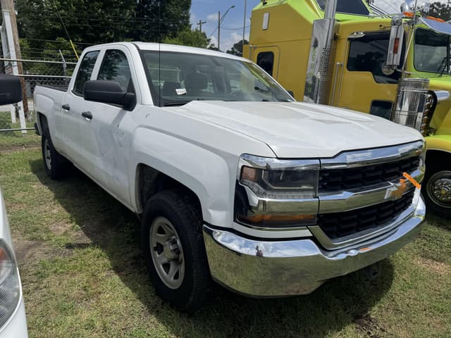 Image of Chevrolet 1500 equipment image 1