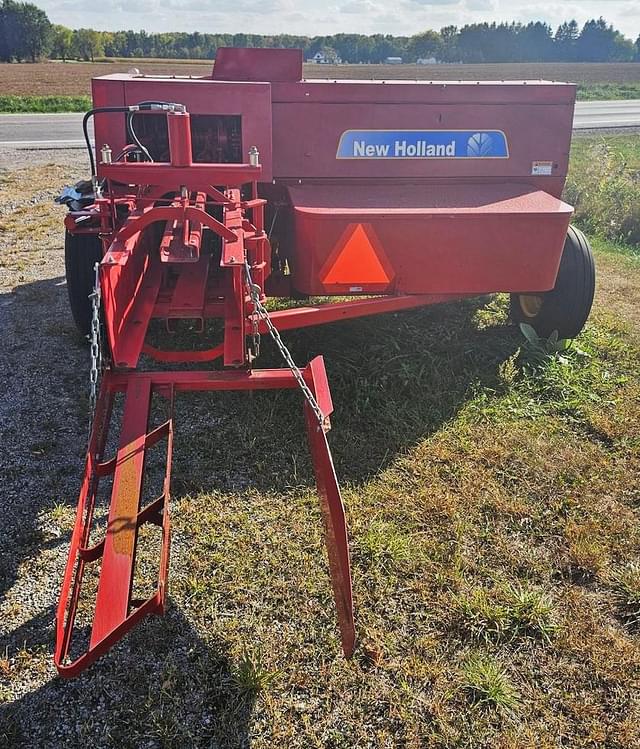 Image of New Holland BC5070 equipment image 3