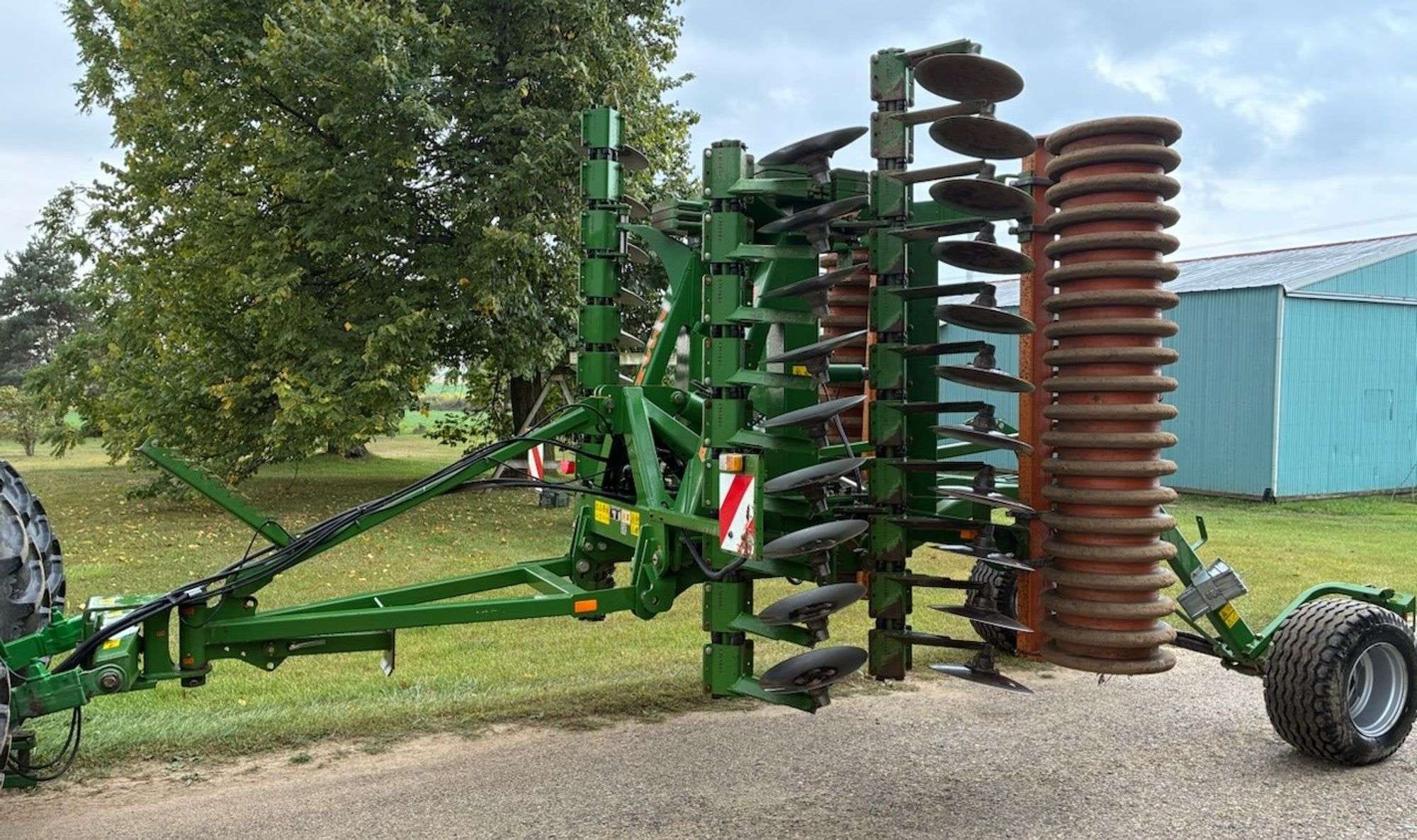 2011 Amazone Catros 5001-2 Equipment Image0