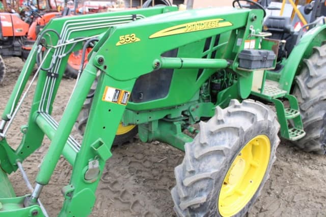 Image of John Deere 5055E equipment image 4
