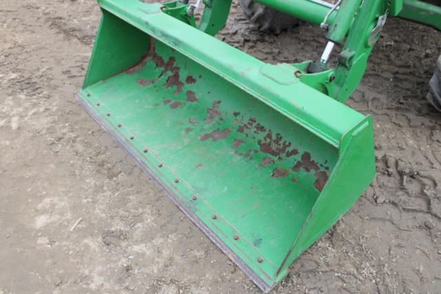 Image of John Deere 5055E equipment image 3