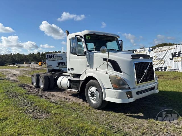 Image of Volvo VNL equipment image 2