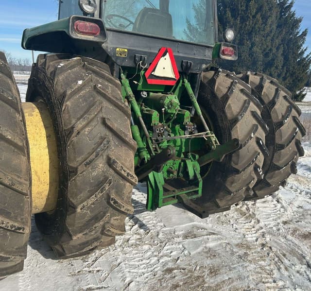 Image of John Deere 4640 equipment image 2