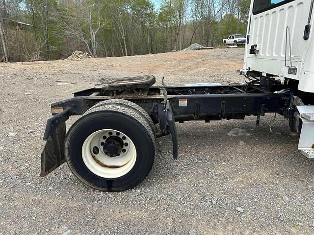 Image of Freightliner M2 equipment image 1