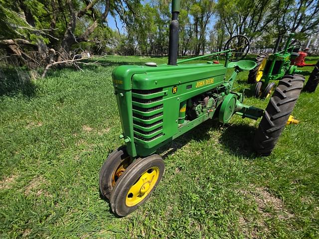 Image of John Deere H equipment image 2
