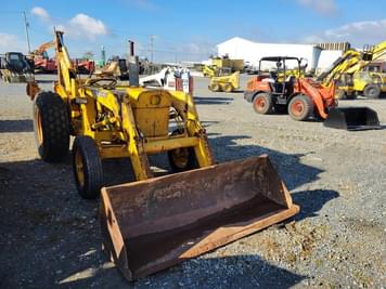 Main image John Deere 300