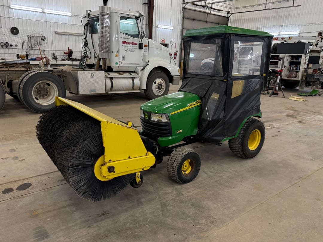 Image of John Deere X495 Primary image