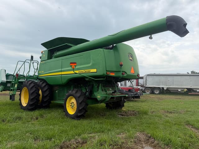 Image of John Deere 9770 STS equipment image 3