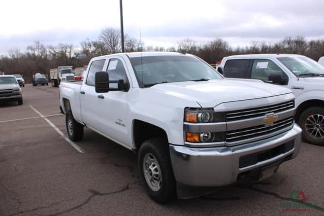 Image of Chevrolet 2500HD equipment image 1