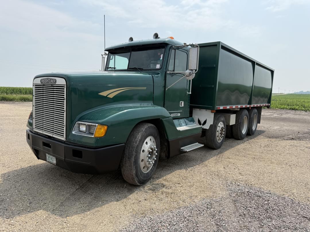 Image of Freightliner FLD120 Primary image