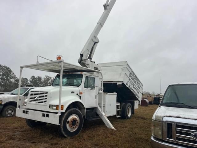 Image of International 4700 equipment image 3