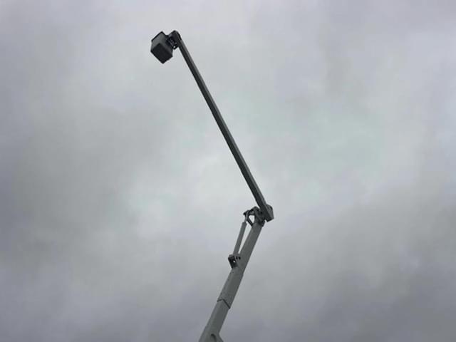 Image of International 4700 equipment image 2