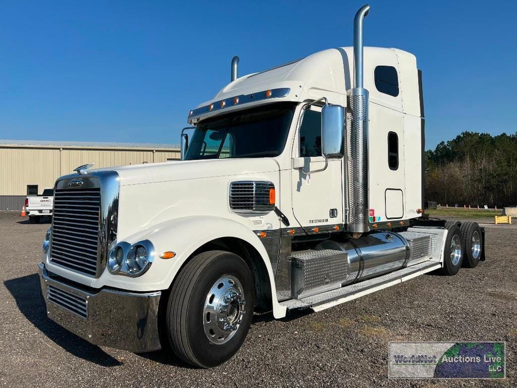 Main image Freightliner Coronado 132