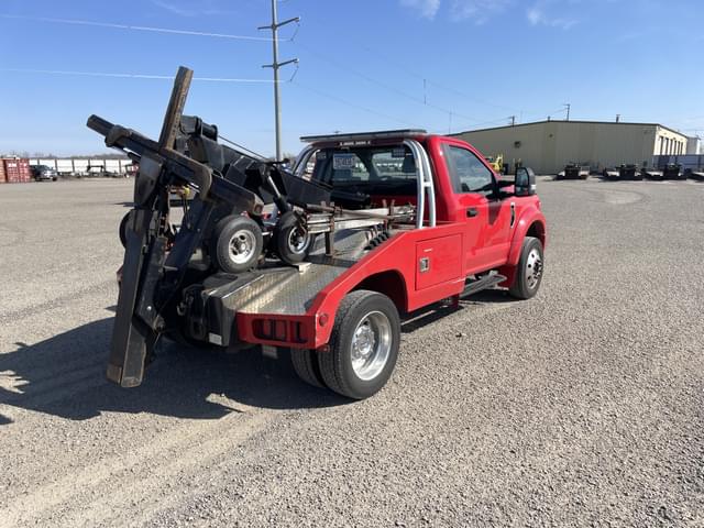 Image of Ford F-450 equipment image 4