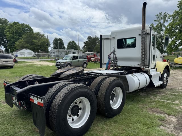 Image of Kenworth T800 equipment image 2