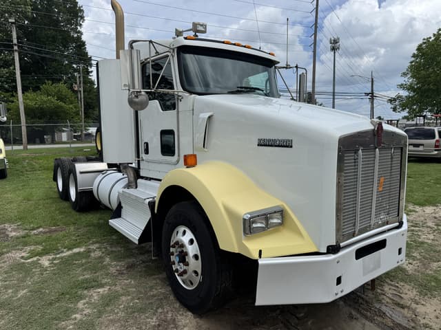 Image of Kenworth T800 equipment image 1
