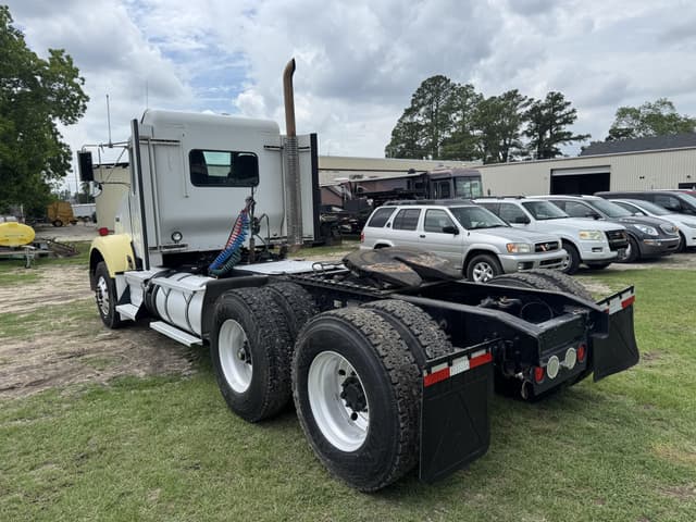 Image of Kenworth T800 equipment image 3