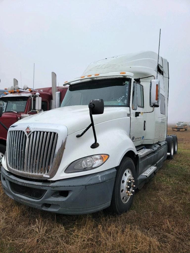 2016 International ProStar Plus 122 Equipment Image0