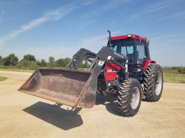 Image of Case IH 885 equipment image 1