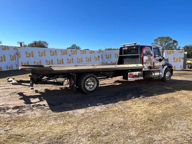 Image of International 4300 equipment image 4