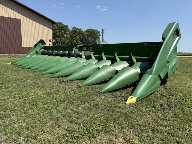 Image of John Deere C12R equipment image 3