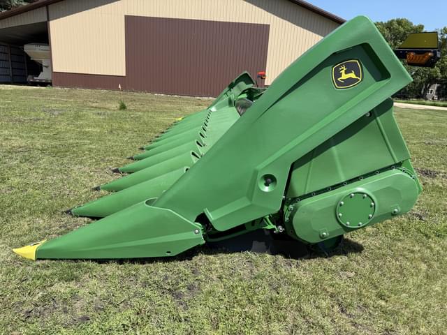 Image of John Deere C12R equipment image 4