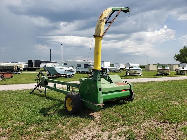 Image of John Deere Undetermined equipment image 2