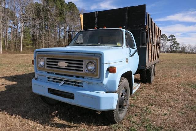 Image of Chevrolet C60 equipment image 1