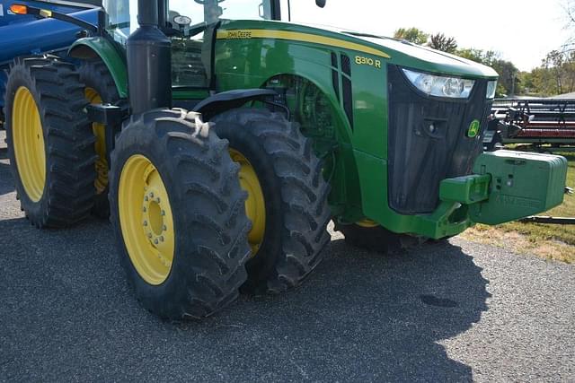 Image of John Deere 8310R equipment image 1