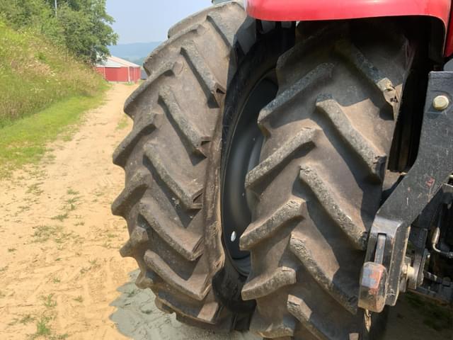 Image of Case IH Magnum 305 equipment image 3