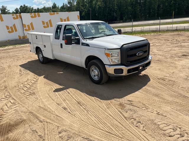 Image of Ford F-250 equipment image 2