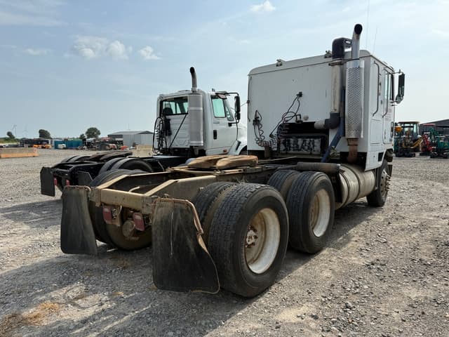 Image of International COF9670 equipment image 3