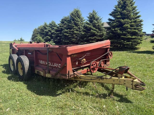 Image of New Holland 791 equipment image 1
