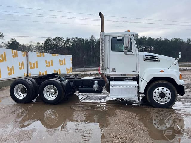Image of Western Star 4700 equipment image 3
