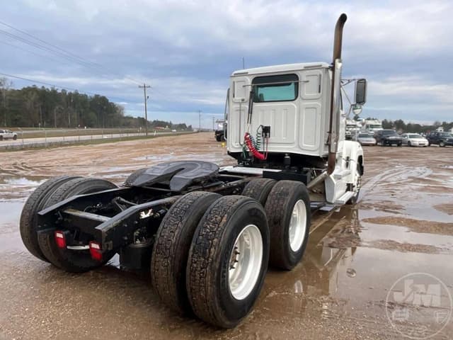 Image of Western Star 4700 equipment image 4