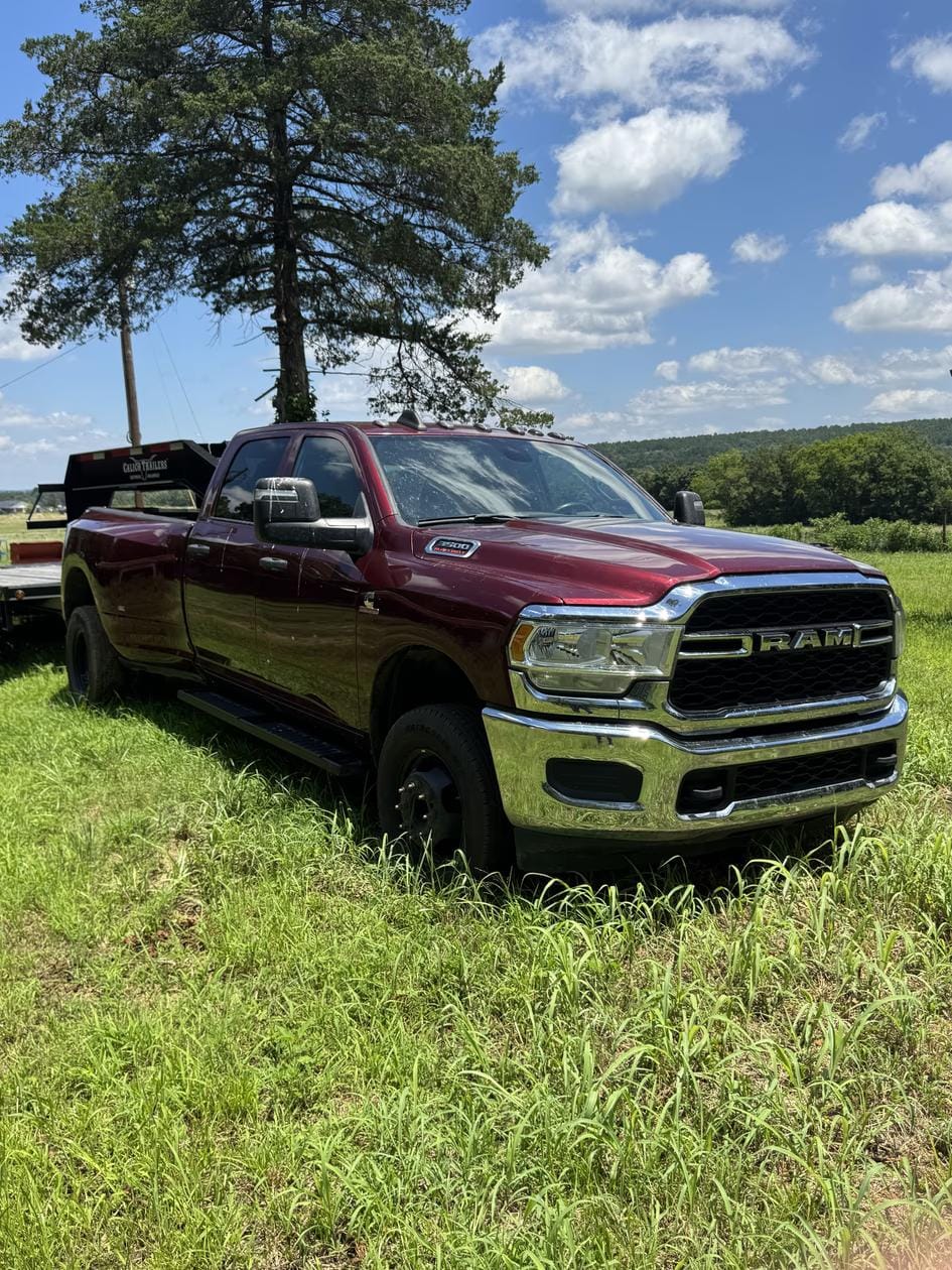 2024 Dodge Ram 3500 Equipment Image0