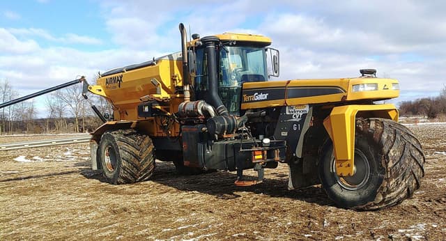 Image of Terra-Gator TG8300 equipment image 3