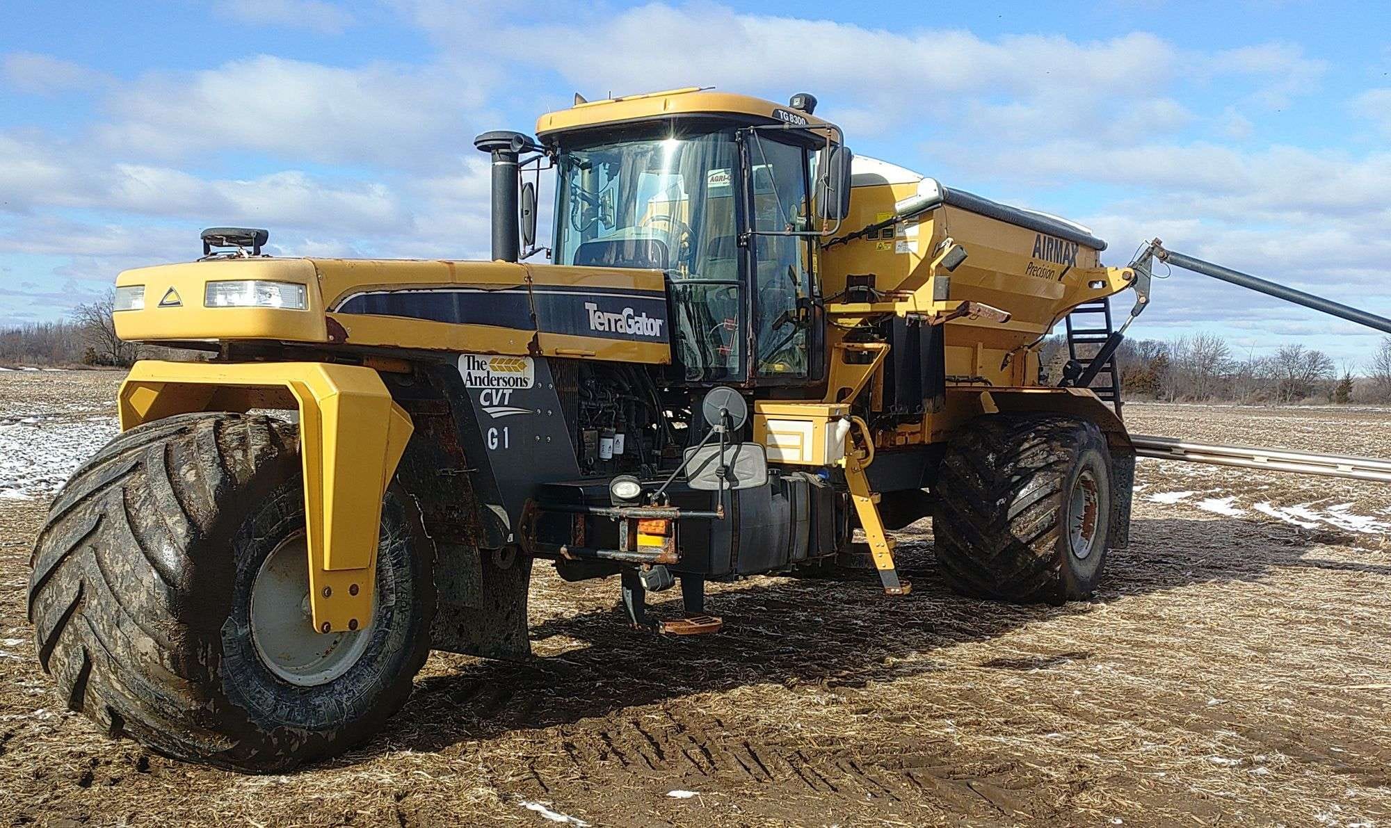 2013 Terra-Gator TG8300 Equipment Image0