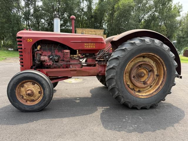 Image of Massey-Harris 55 equipment image 2